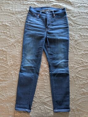 Lucky Brand Women's Medium Blue Skinny Jeans